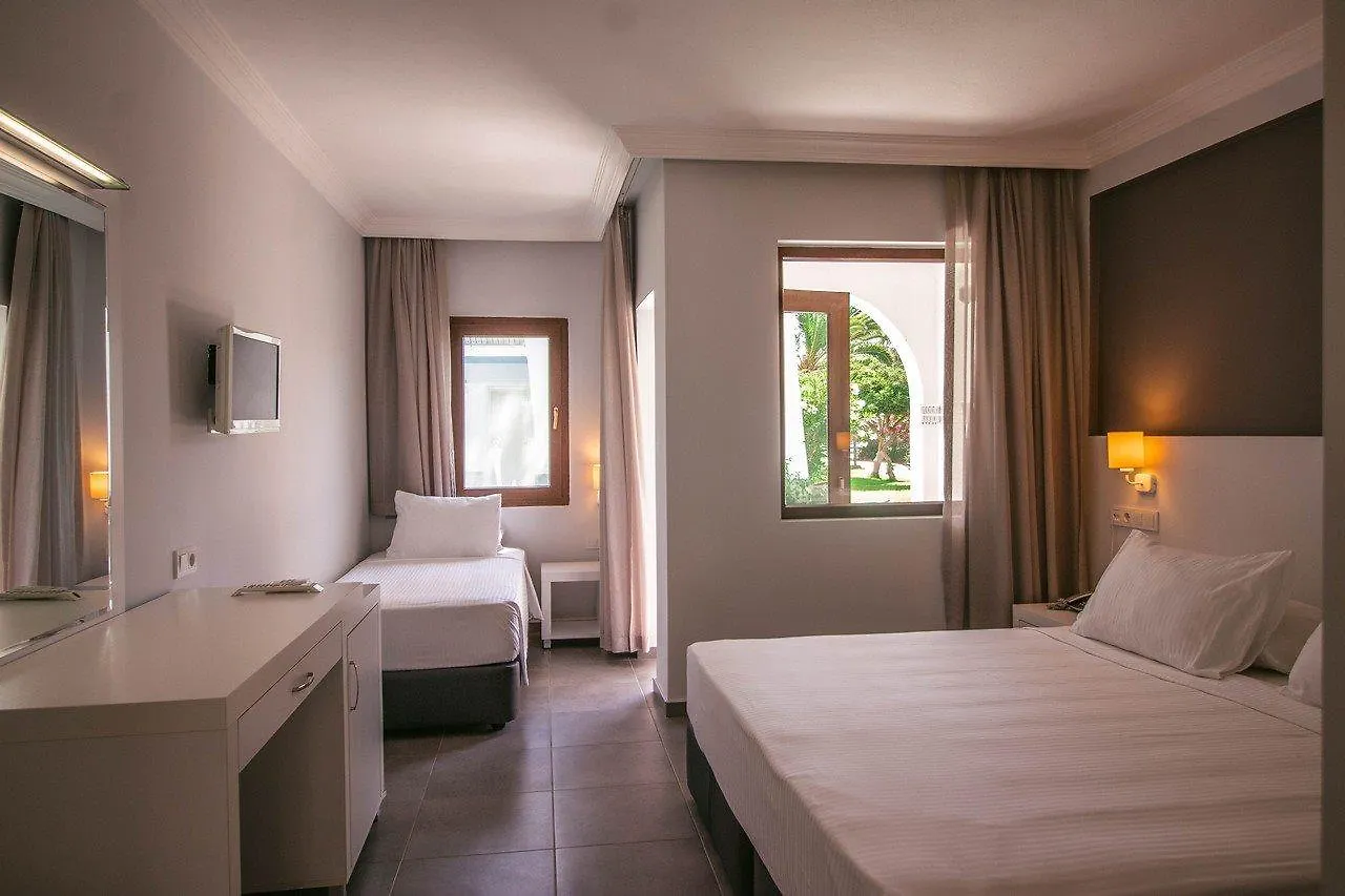 Club Muskebi Hotel Bodrum 4*,  Turkije